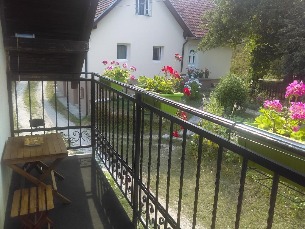 Apartman Ana Mokra Gora Bagian luar foto